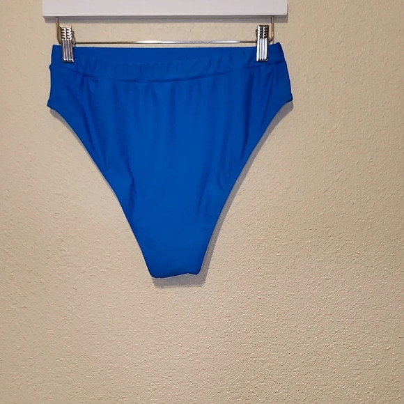 Blue Bikini Set - Picture 3 of 9